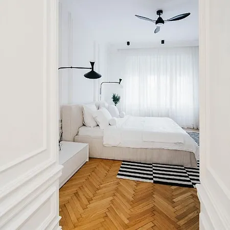 Cosmopolitan Hideaway Apartamento *