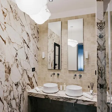 Cosmopolitan Hideaway *